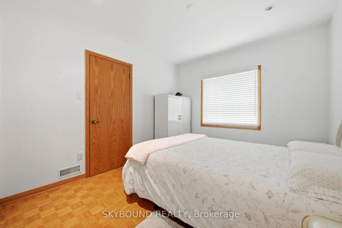 Photo 16 at 313 Silverthorn Avenue, Eglinton West, Toronto