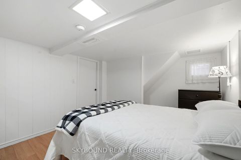 Photo 22 at 313 Silverthorn Avenue, Eglinton West, Toronto