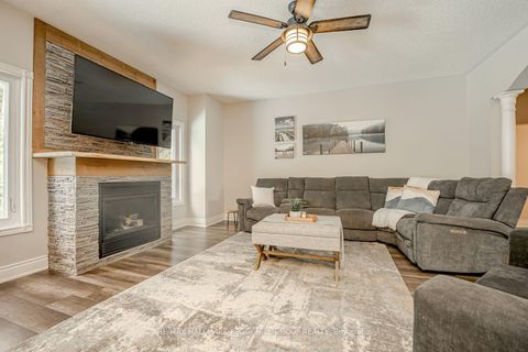 Photo 7 at 2 Purt Court, Bayshore, Barrie