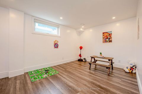 Photo 19 at 2 Purt Court, Bayshore, Barrie