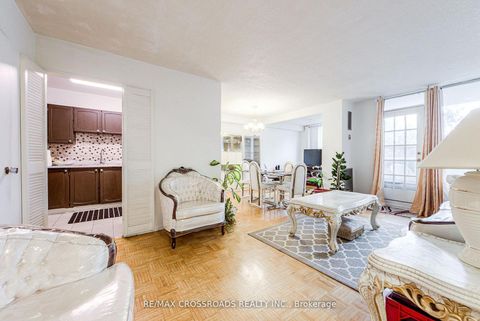 Photo 4 at 205 - 5 Shady Golfway, Flemingdon Park, Toronto