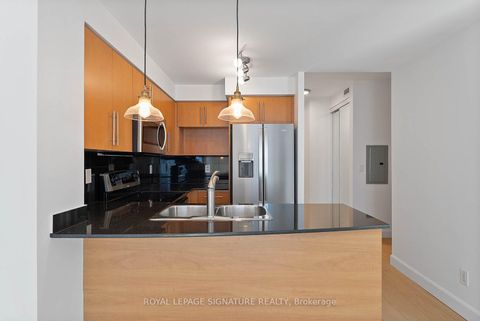 Photo 5 at PH11 - 18 Yonge Street, Waterfront Communities C1, Toronto