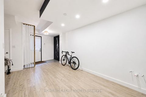 Photo 31 at 476 King Street E, Moss Park, Toronto
