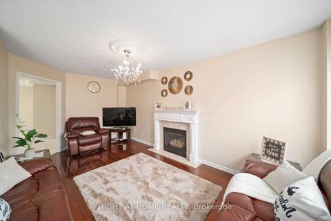 Photo 10 at 94 WARD Drive, Painswick South, Barrie
