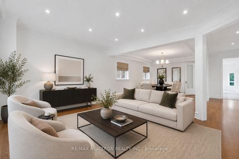 Photo 4 at 93 Oak Avenue, South Richvale, Richmond Hill