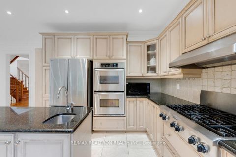 Photo 10 at 93 Oak Avenue, South Richvale, Richmond Hill