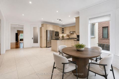 Photo 12 at 93 Oak Avenue, South Richvale, Richmond Hill