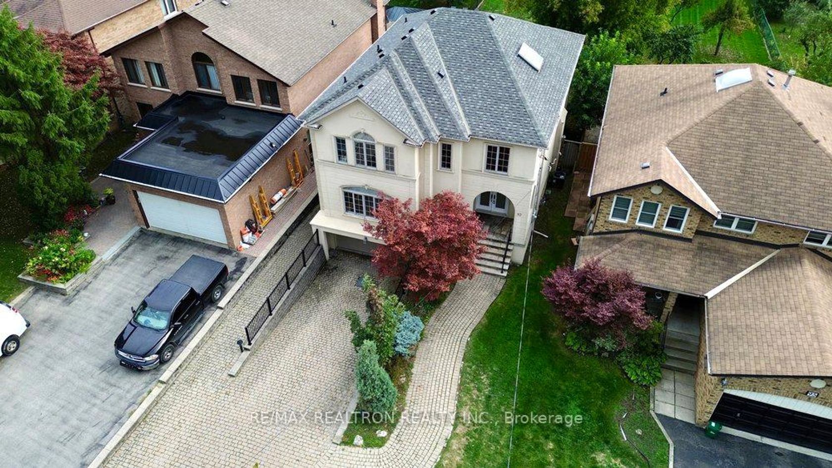 93 Oak Avenue, South Richvale, Richmond Hill photo number 2