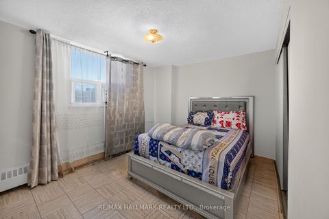 Photo 16 at 912 - 370 Dixon Road, The Westway, Toronto