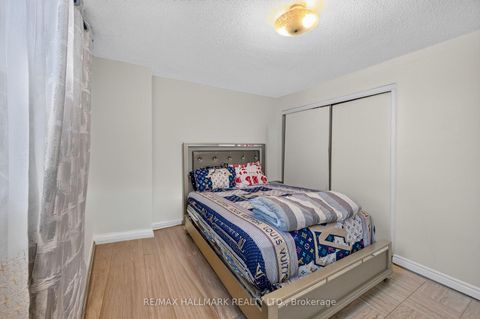 Photo 18 at 912 - 370 Dixon Road, The Westway, Toronto