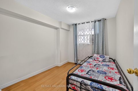 Photo 20 at 912 - 370 Dixon Road, The Westway, Toronto