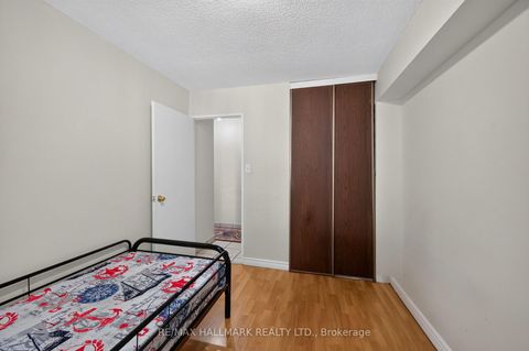 Photo 21 at 912 - 370 Dixon Road, The Westway, Toronto