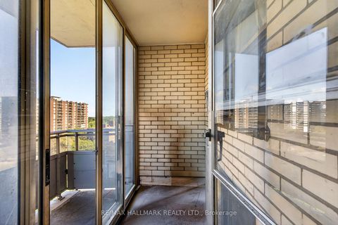 Photo 28 at 912 - 370 Dixon Road, The Westway, Toronto