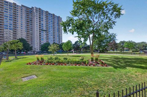 Photo 32 at 912 - 370 Dixon Road, The Westway, Toronto