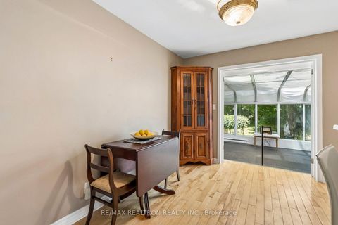 Photo 7 at 957 JANETTE Street, Leslie Valley, Newmarket
