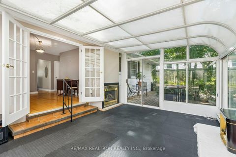 Photo 13 at 957 JANETTE Street, Leslie Valley, Newmarket
