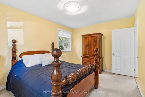 Photo 23 at 957 JANETTE Street, Leslie Valley, Newmarket