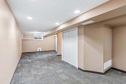 Photo 29 at 957 JANETTE Street, Leslie Valley, Newmarket