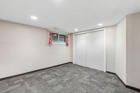 Photo 31 at 957 JANETTE Street, Leslie Valley, Newmarket