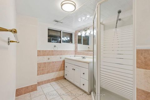 Photo 33 at 957 JANETTE Street, Leslie Valley, Newmarket