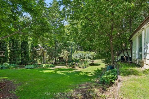 Photo 36 at 957 JANETTE Street, Leslie Valley, Newmarket