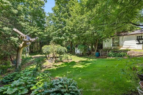 Photo 38 at 957 JANETTE Street, Leslie Valley, Newmarket