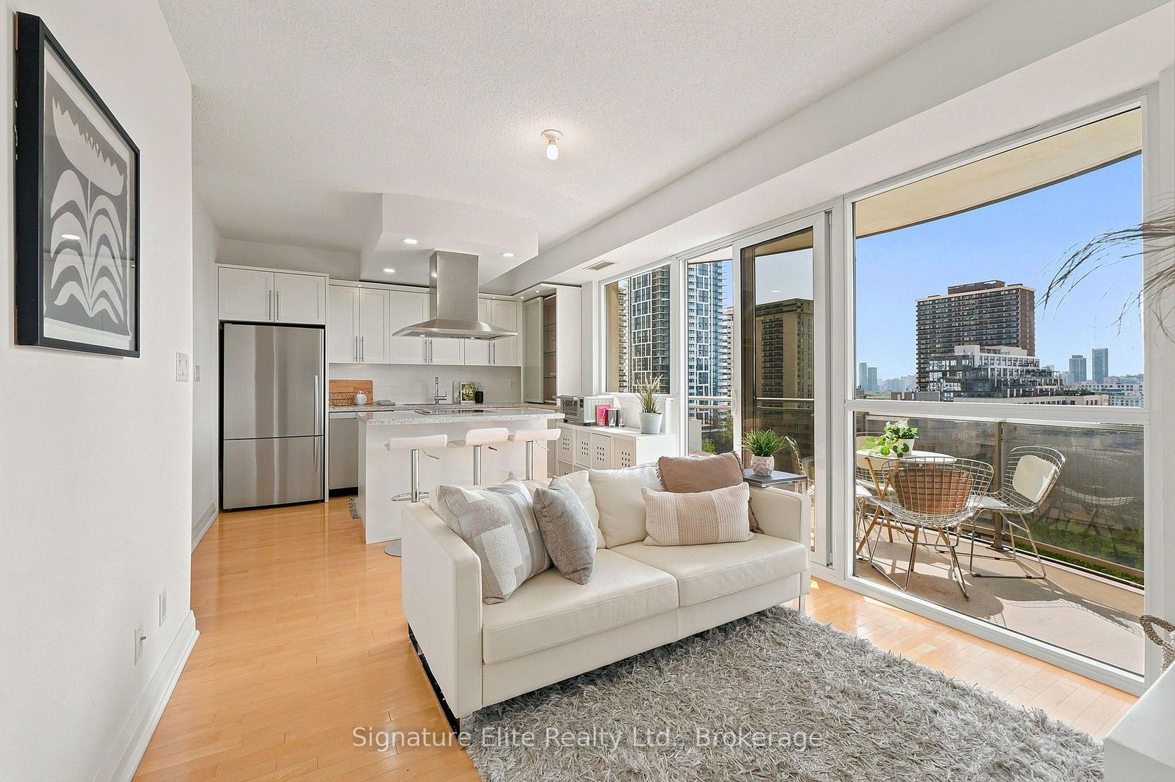 902 - 1430 Yonge Street, St. Clair, Toronto photo 9