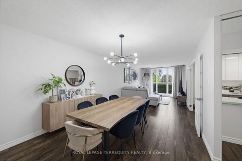 Photo 5 at 210 - 299 Mill Road, Markland Wood, Toronto