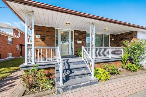 Photo 4 at 297 Derrydown Road, York University Heights, Toronto