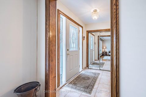 Photo 7 at 297 Derrydown Road, York University Heights, Toronto