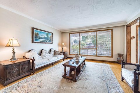 Photo 9 at 297 Derrydown Road, York University Heights, Toronto
