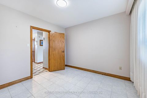 Photo 35 at 297 Derrydown Road, York University Heights, Toronto