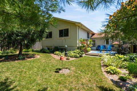 Photo 15 at 6 Oren Boulevard, Sunnidale, Barrie