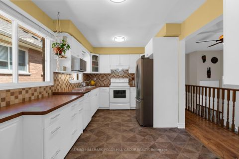 Photo 4 at 5 Barwick Drive, West Bayfield, Barrie