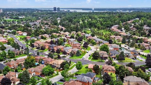 Photo 17 at 5 Barwick Drive, West Bayfield, Barrie