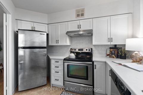 Photo 7 at 601 - 25 Maitland Street, Yonge Corridor, Toronto