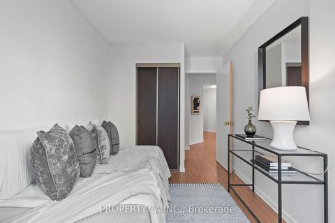 Photo 10 at 601 - 25 Maitland Street, Yonge Corridor, Toronto