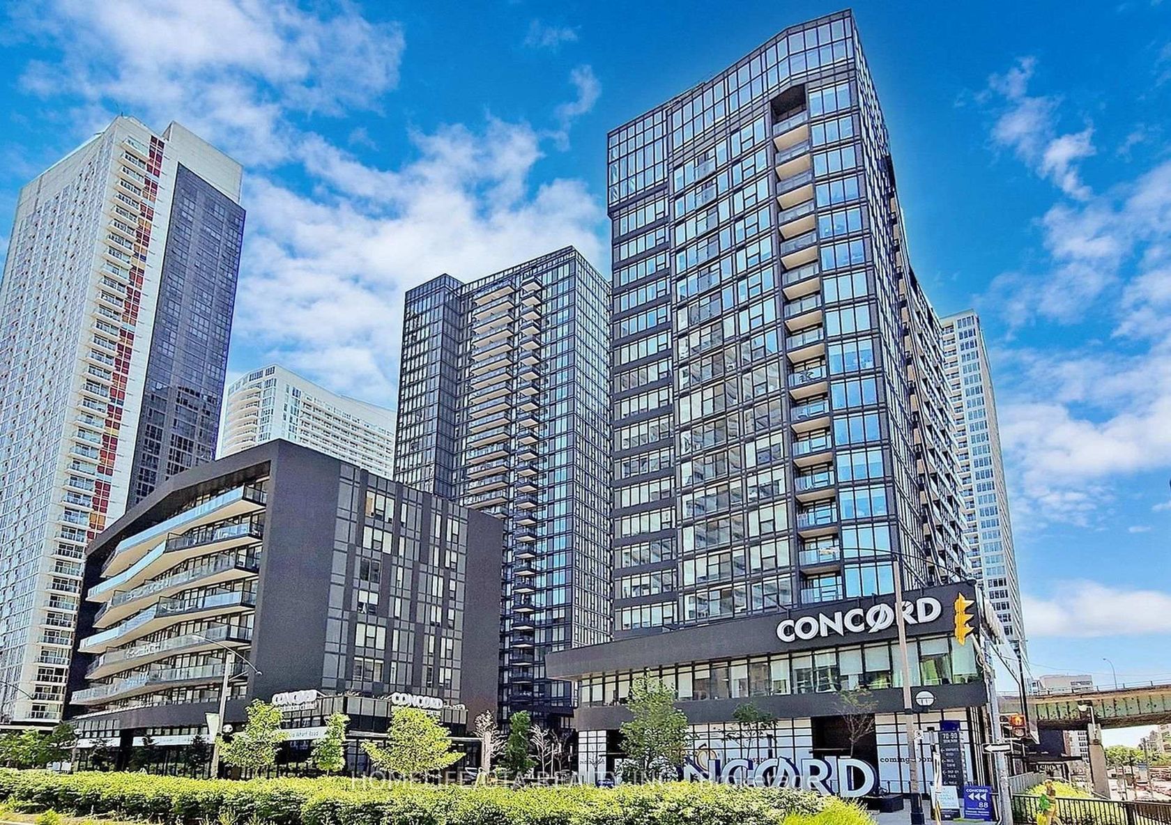 2305 - 70 Queens Wharf Road, Waterfront Communities C1, Toronto photo number 2