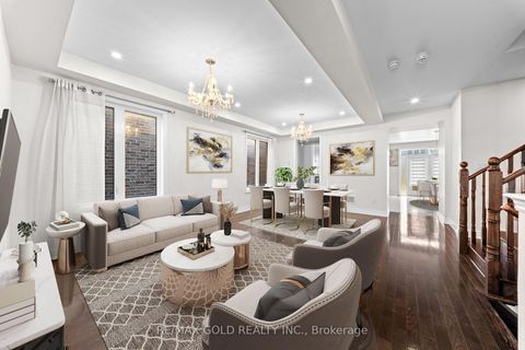 Photo 2 at 600 Mactier Drive, Kleinburg, Vaughan