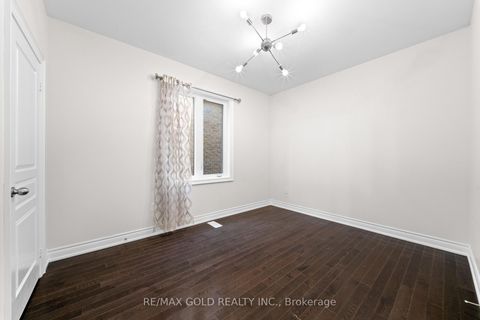 Photo 10 at 600 Mactier Drive, Kleinburg, Vaughan