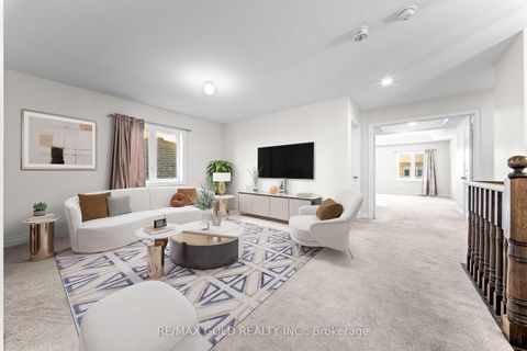 Photo 15 at 600 Mactier Drive, Kleinburg, Vaughan