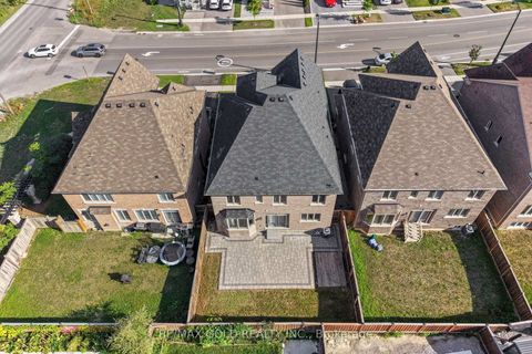 Photo 31 at 600 Mactier Drive, Kleinburg, Vaughan