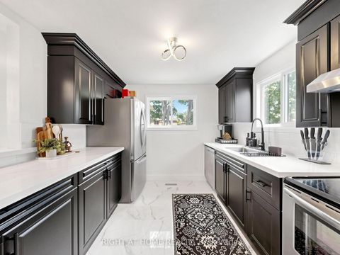 Photo 12 at 207 Hickling Trail, Grove East, Barrie