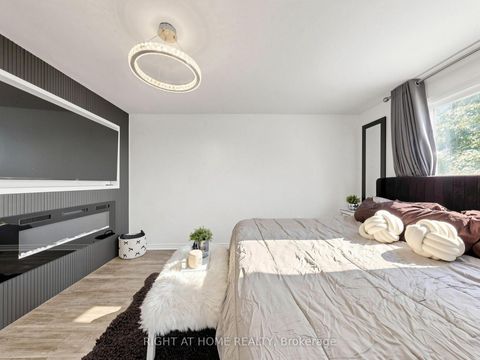 Photo 23 at 207 Hickling Trail, Grove East, Barrie