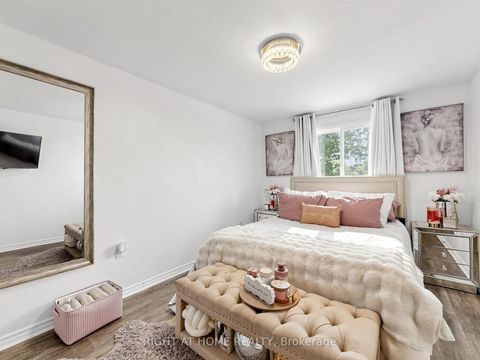Photo 34 at 207 Hickling Trail, Grove East, Barrie