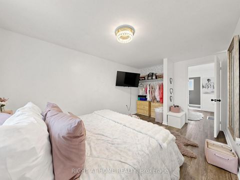 Photo 36 at 207 Hickling Trail, Grove East, Barrie