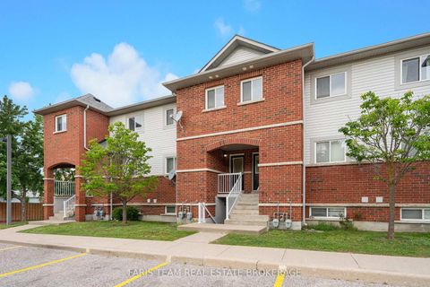 Photo 1 at 76 - 243 Ferndale Drive S, Ardagh, Barrie