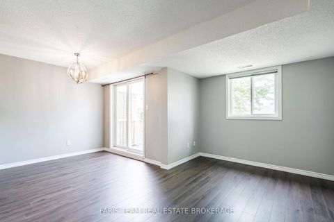 Photo 9 at 76 - 243 Ferndale Drive S, Ardagh, Barrie