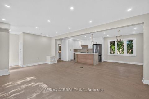 Photo 10 at 11 Faircroft Boulevard, Cliffcrest, Toronto
