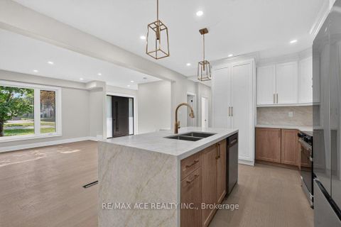 Photo 17 at 11 Faircroft Boulevard, Cliffcrest, Toronto